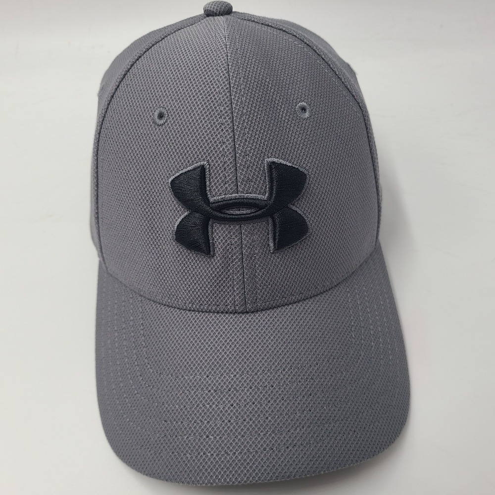 Under Armour Hat Fitted (Seems S-M) Gray Black Logo Casual Sports‎ Polyester Men